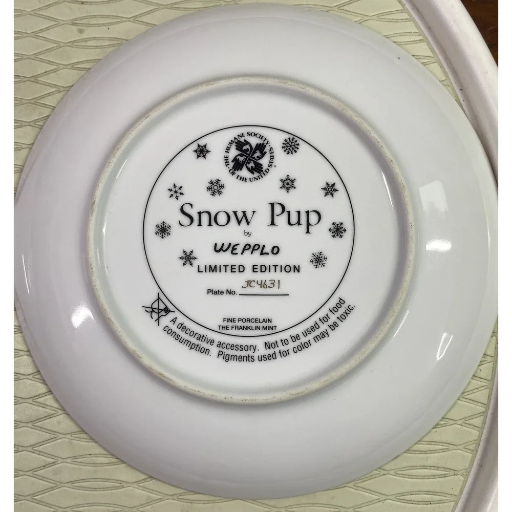 The Franklin Mint Fine Porcelain Snow Pup Limited Edition 2 Plates‎ By Wepplo 8